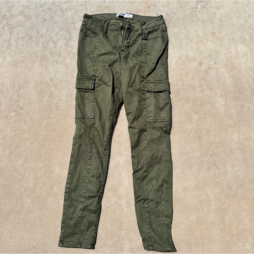 Old Navy Rockstar Super Skinny Pants - Size 6
